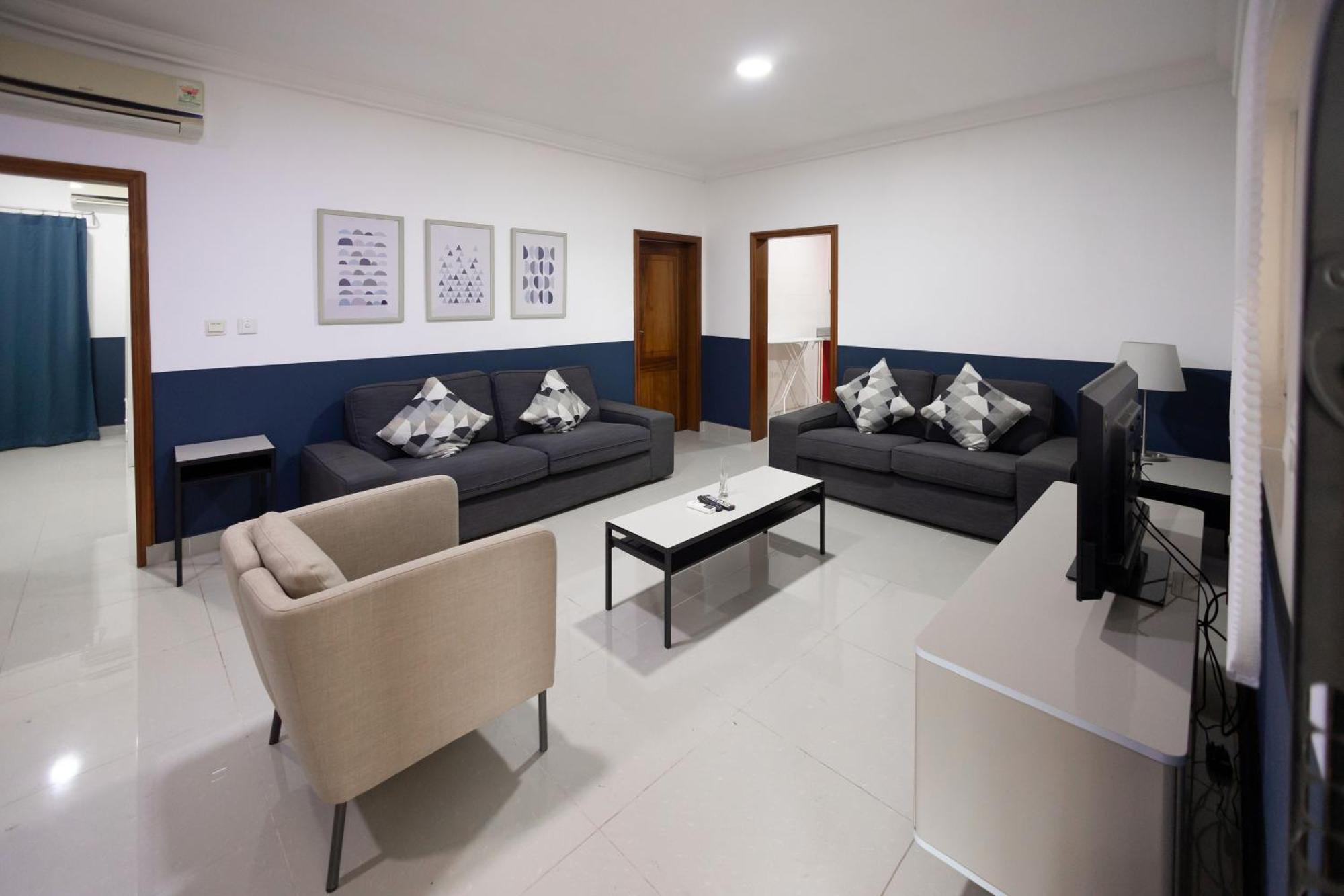 تاكورادي Bragha Apartments And Hotel المظهر الخارجي الصورة