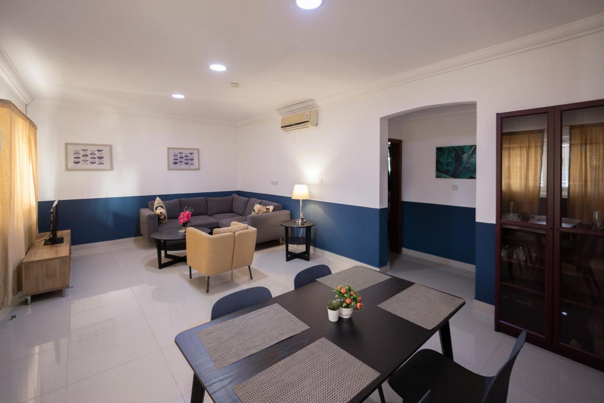 تاكورادي Bragha Apartments And Hotel المظهر الخارجي الصورة