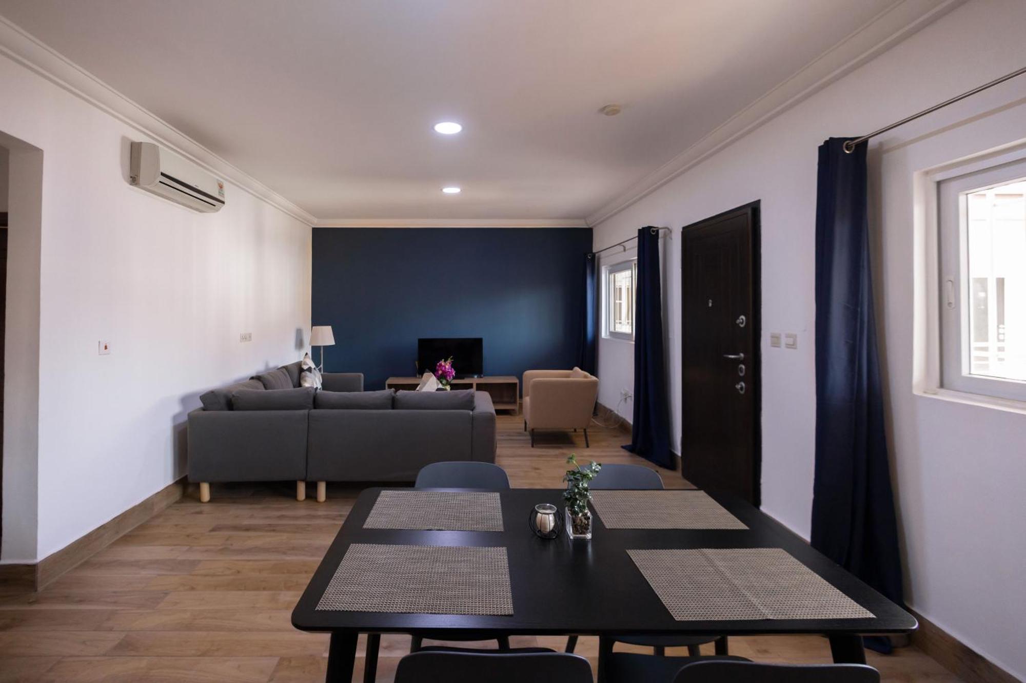 تاكورادي Bragha Apartments And Hotel المظهر الخارجي الصورة