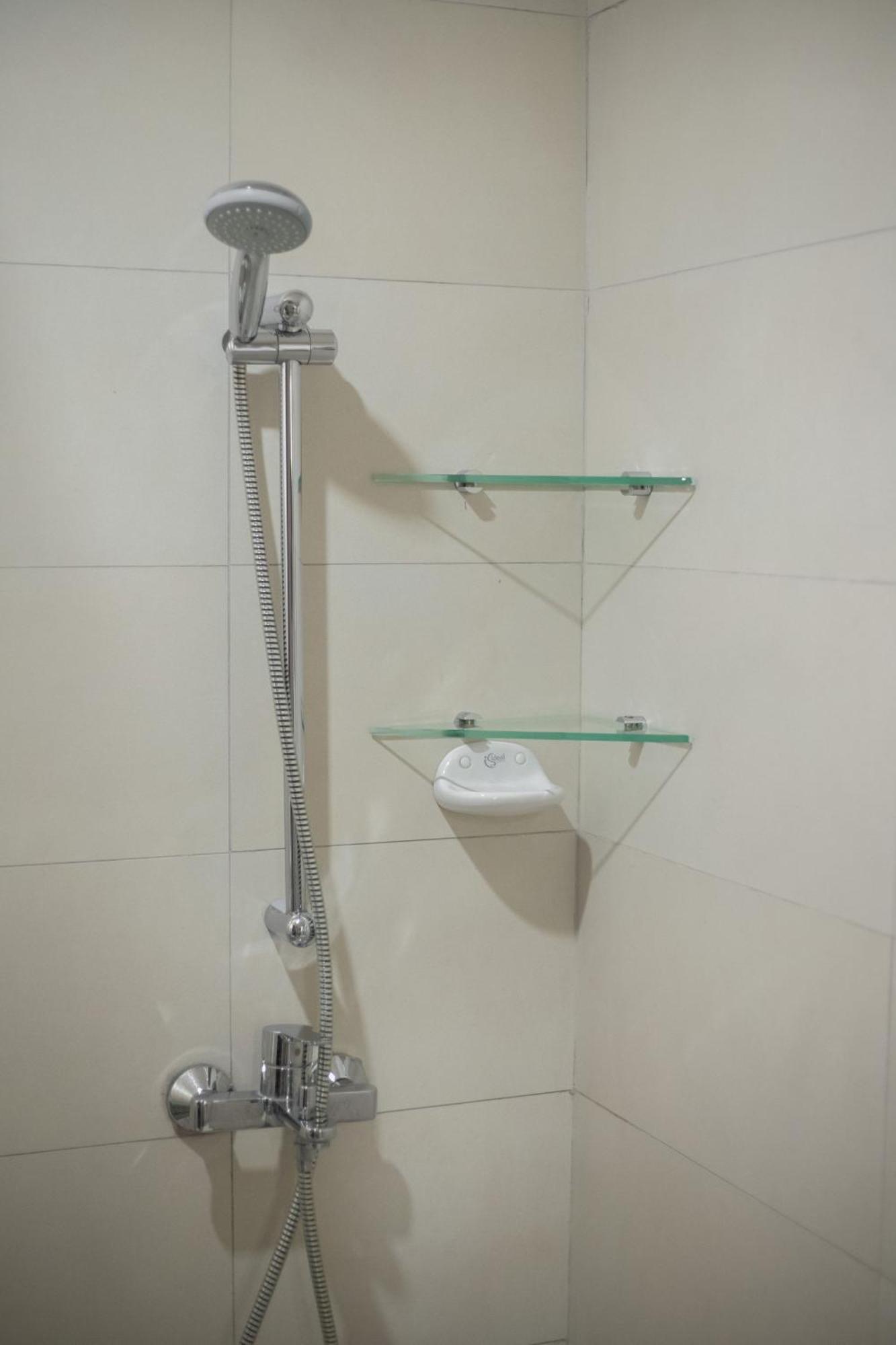 تاكورادي Bragha Apartments And Hotel المظهر الخارجي الصورة